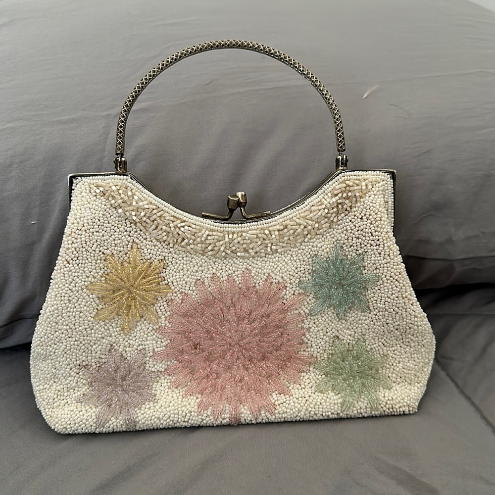Vintage clutch beaded purse